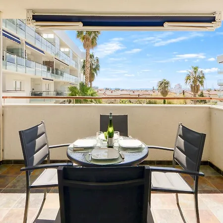 Apartment Charming With Patio